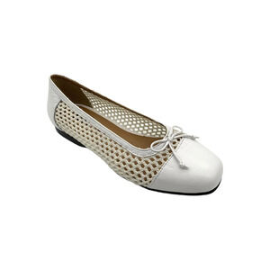 ARRAY Women's Lillian Flat White - Wide